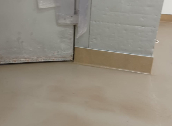 Paso 2, Aplicar un sellante con arena para evitar la humedad